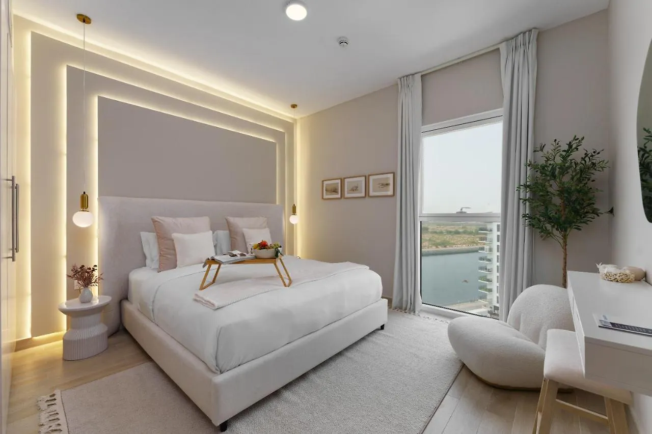 Apartament Maison Privee - Charming Retreat With Panoramic Views On Yas Island Abu Zabi