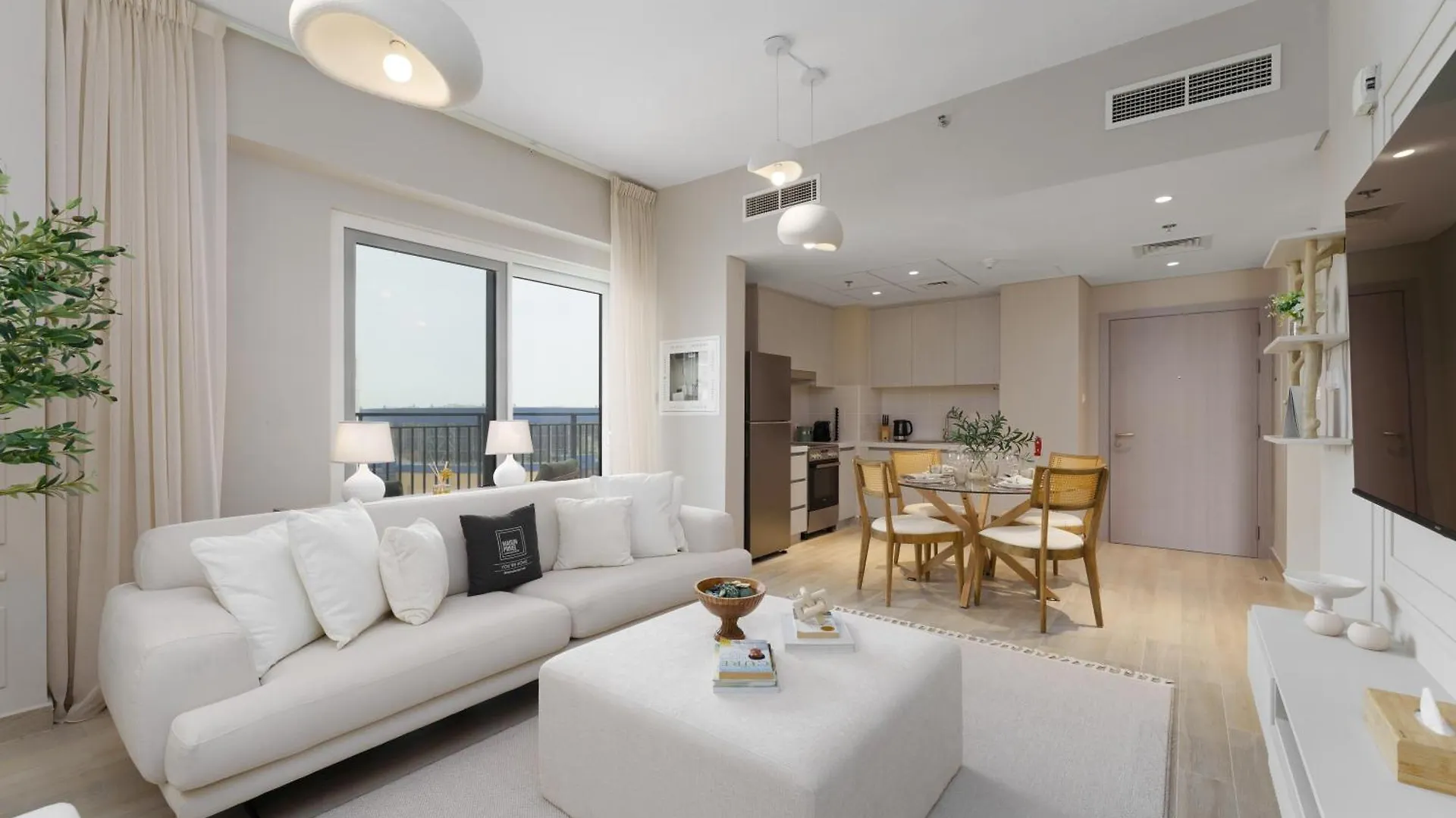 Maison Privee - Charming Retreat With Panoramic Views On Yas Island Abu Dhabi